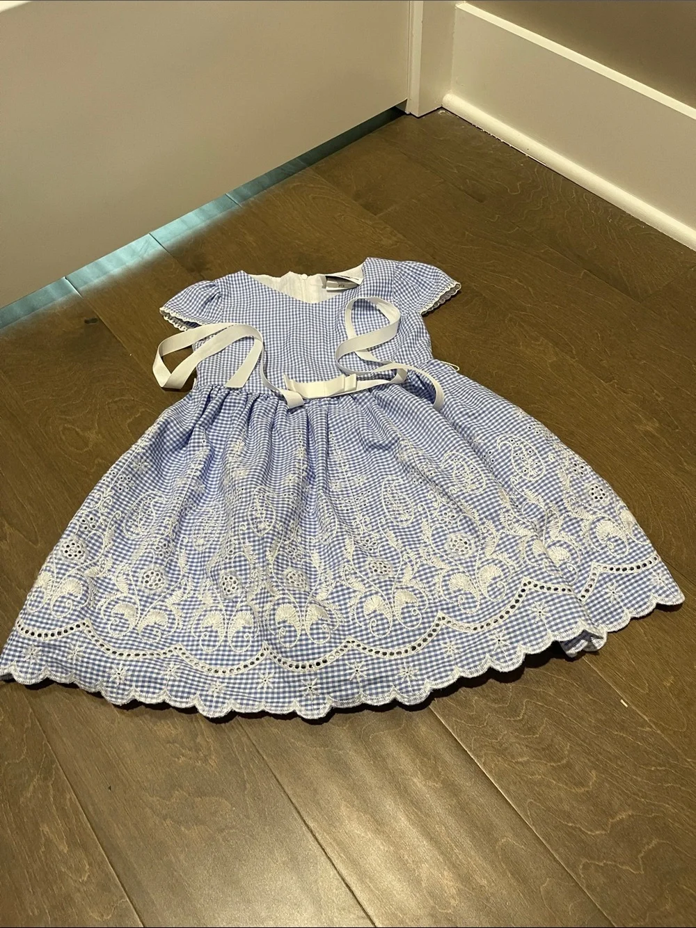 Girls' Dress Size 3T/3 with White embroidery